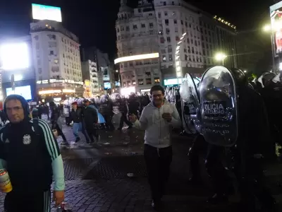 La represi�n de la Polic�a de la Ciudad tambi�n se vio tras los festejos de Argentina - Egipto.