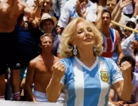 Los memes de MIrtha no pueden faltar