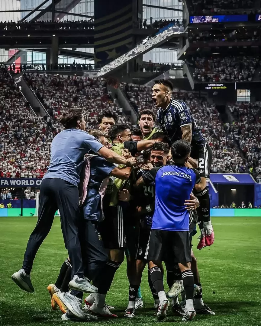 Selección Argentina después del triunfo a Inglaterra