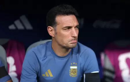 Lionel Scaloni habl� con la prensa tras la �ltima conferencia en la que se quebr�.