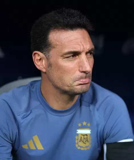Lionel Scaloni habl� con la prensa tras la �ltima conferencia en la que se quebr�.