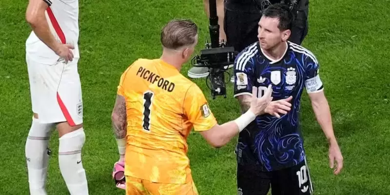 Jordan Pickford no pudo con Messi y la Scaloneta