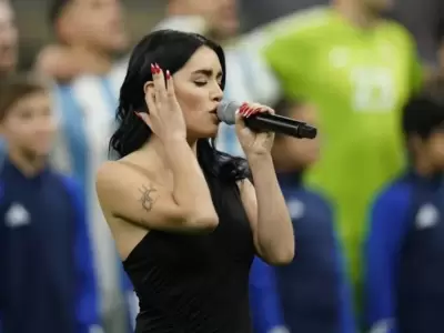 Lali Esp�sito el 18 de diciembre de 2022 cuando cant� el himno argentino en la Final del mundo de Qatar, en el Estadio Lusail.