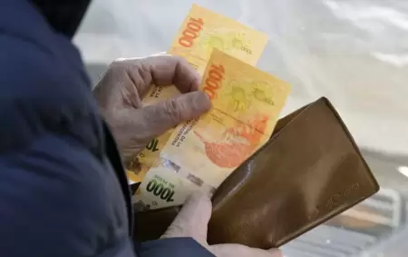 M�s de 10 millones de trabajadores ganan menos de $1,5 millones por mes