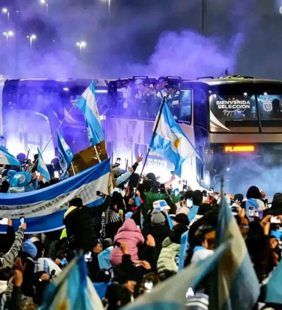 Así fue el recibimiento de la Scaloneta en Ezeiza