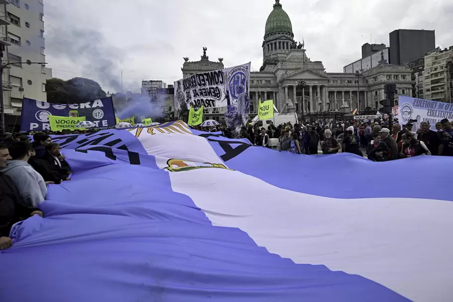 Marcha del CGT en el Congreso