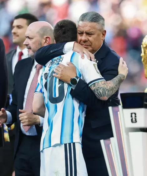 "Chiqui" Tapia con Messi y De Paul en el Mundial 2026