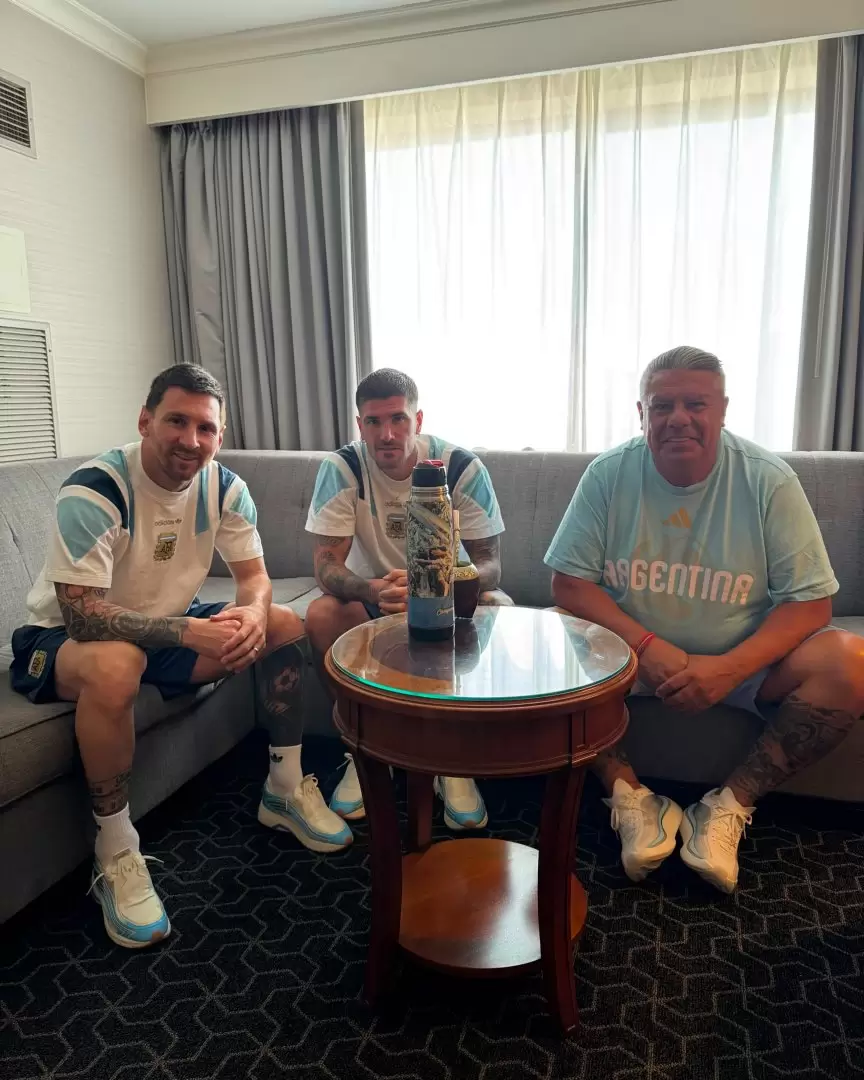 "Chiqui" Tapia con Messi y De Paul en el Mundial 2026