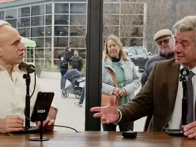 El presidente de la Sociedad Rural Argentina, Nicol�s Pino, defendi� la extranjerizaci�n de la tierra en una entrevista con Esteban Trebucq.