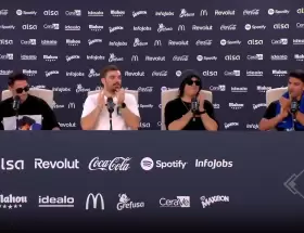 Ger�nimo "Momo" Benavides, Iba� Llanos y Gast�n Edul durante la conferencia del pesaje de La Velada del A�o 6.