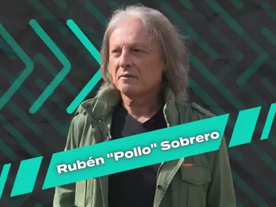 Ruben "Pollo" Sobrero y los trabajadores del Sarmiento y una campa�a para remalvinizar el tren.