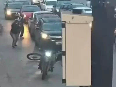 El Polic�a de la Ciudad abri� fuego contra los ladrones que le intentaron robar su moto en la localidad bonaerense de Los Polvorines.