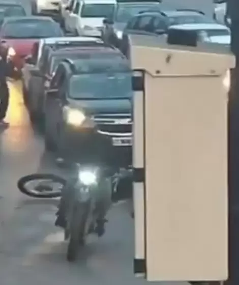 El Polic�a de la Ciudad abri� fuego contra los ladrones que le intentaron robar su moto en la localidad bonaerense de Los Polvorines.