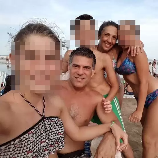 C�sar qued� al completo cuidado de su familia