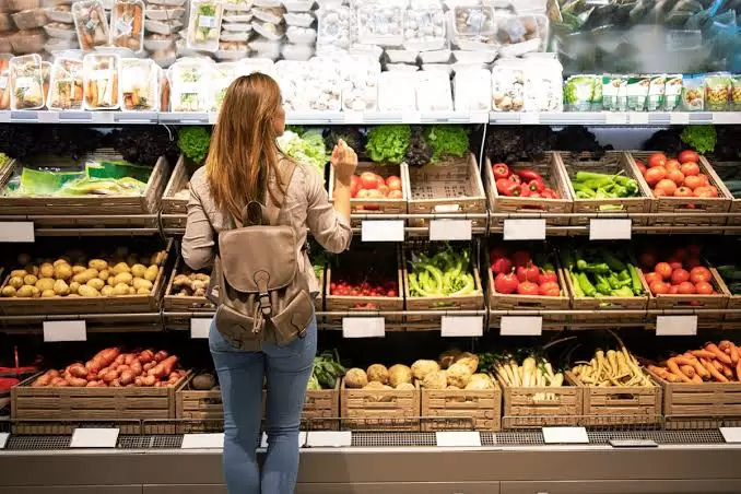 Pese a la desaceleración de la inflación, el consumo sigue en caída