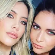 Las put*s amas del marketing: Wanda y Zaira Nara entre el odio, un "unfollow" y una publicidad de limpieza
