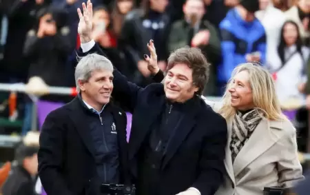 Luis Caputo, Javier Milei, Karina Milei