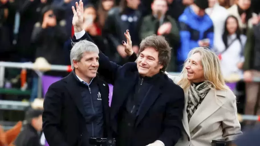 Luis Caputo, Javier Milei, Karina Milei