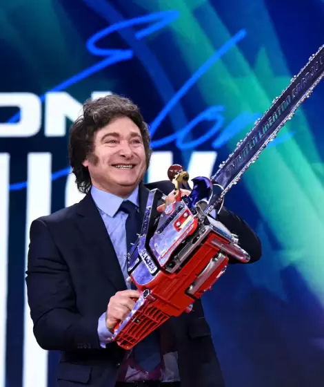Javier Milei promete seguir con la motosierra