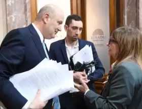 Federico Sturzenegger negocia con Patricia Bullrich