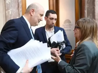 Federico Sturzenegger negocia con Patricia Bullrich