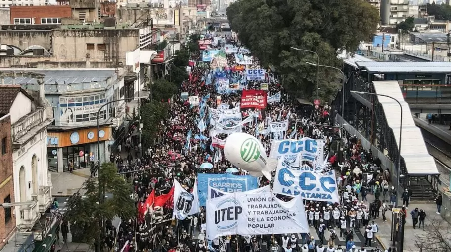 Movimientos sociales, la CGT y las CTA marchar�n de San Cayetano a Plaza de Mayo contra el ajuste