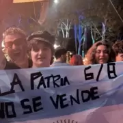 Lali, Emilia Mernes, Mart�n Cirio y los famosos que dispararon contra la Ley de Tierras de Javier Milei