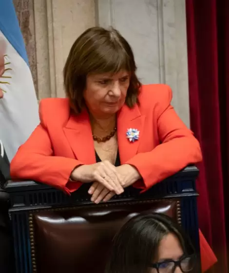 El oficialismo dio de baja la cl�usula de venta de tierras a extranjeros para salvar la sesi�n