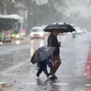 Lo que dejó la tormenta feroz sobre el AMBA: calles bajo el agua y un gigantesco operativo para evitar una emergencia mayor