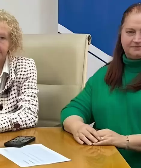N�lida Agustina Bisio y Gabriela Mantec�n Fumado
