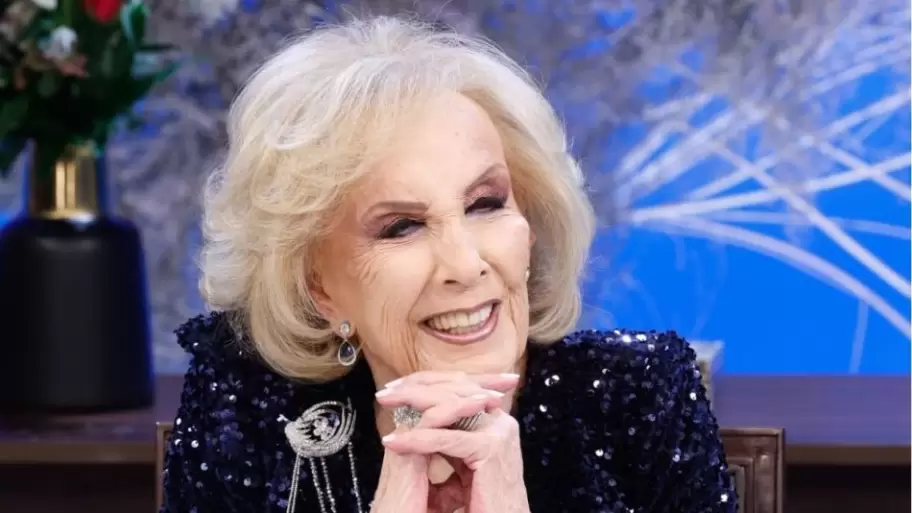 Mirtha Legrand condujo una mesaza atravesada por política y debate social