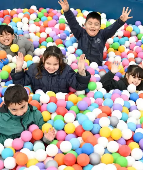 M�s de 150 mil personas celebraron el D�a de la Ni�ez en Malvinas Argentinas