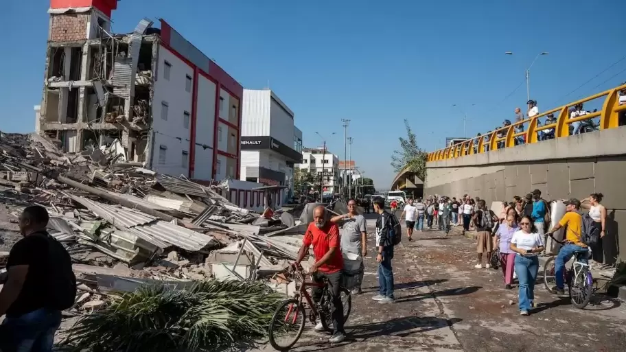 Colombia, bajo los escombros: un terremoto devastador dejó al menos 240 muertos