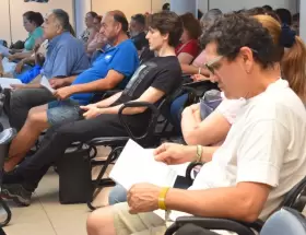 El empleo registrado no encuentra piso