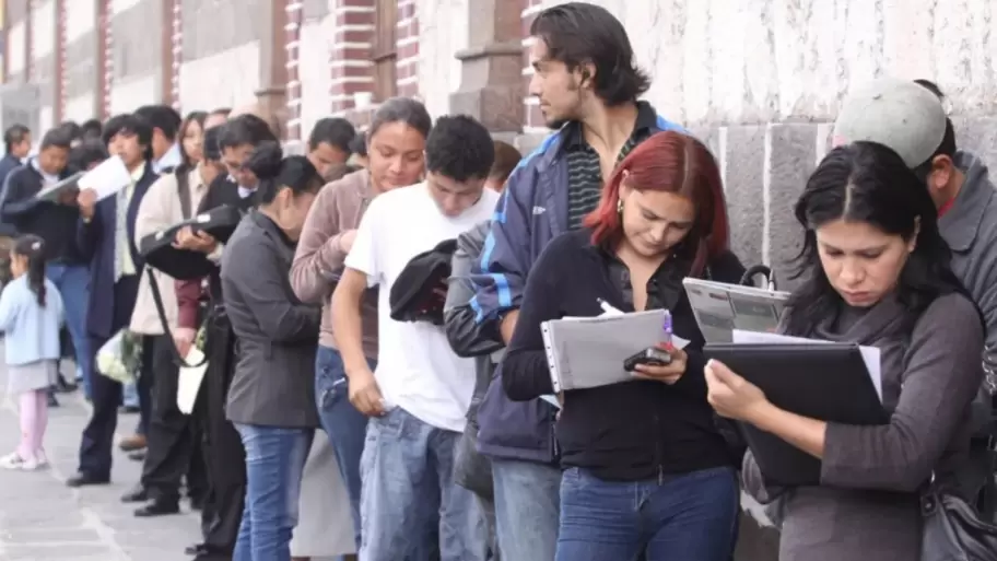 El empleo registrado no encuentra piso