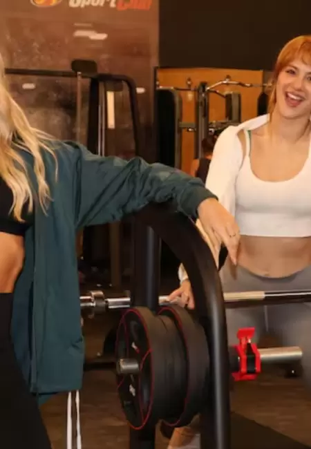 Cande Ruggeri y Flor Vigna.