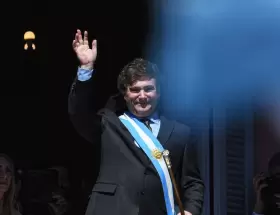 Organizaciones sociales y centrales sindicales marchar�n contra el ajuste de Milei