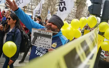 Marcha de los Endeudados: la CGT, las CTA y la UTEP se movilizan al Ministerio de Econom�a