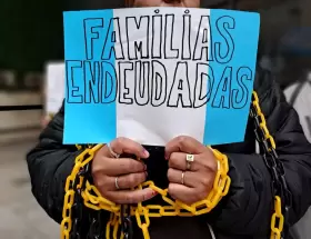 Familias endeudadas - Foto: Alejandra Campos