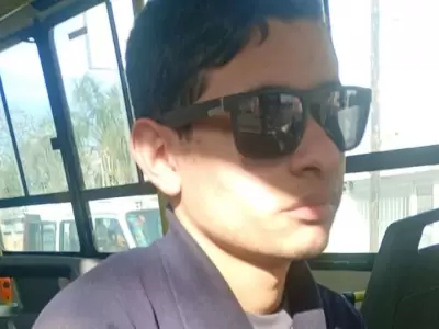 El joven detenido el domingo en Mor�n condujo durante 11 kil�metros un colectivo de la l�nea 216.
