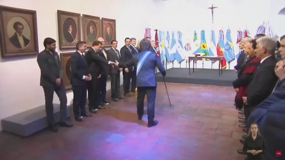 Extraño andar de Javier Milei