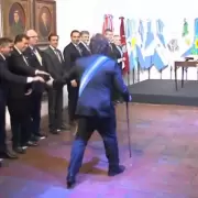 El gobierno prohíbe filmar a Milei mientras camina: BigBang recuerda las mejores caminatas presidenciales