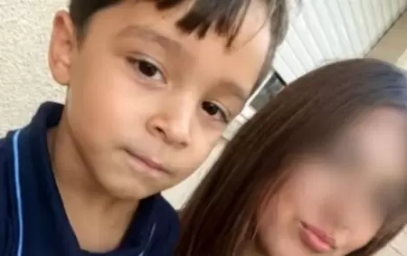 Izan y su mam�