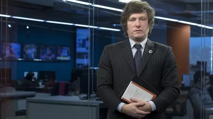 Milei, en su época de columnista de medios, todavía era visto como un outsider