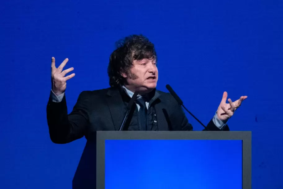Milei en su última aparición pública completamente diferente a aquel muchachín que soñaba con ser arquero
