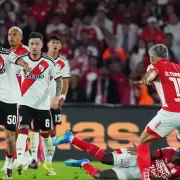 La eliminación de la Copa complicó a River: cantos contra la dirigencia, corridas y empujones en el hall