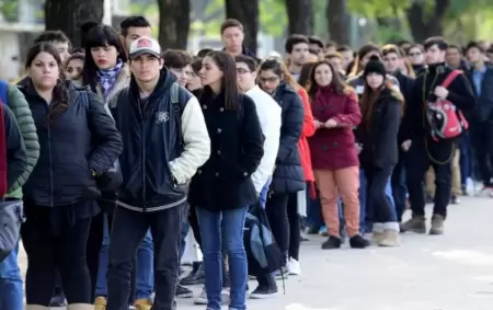 S�lo el 14,2% de los j�venes de entre 18 y 25 a�os de Argentina tiene un empleo formal.