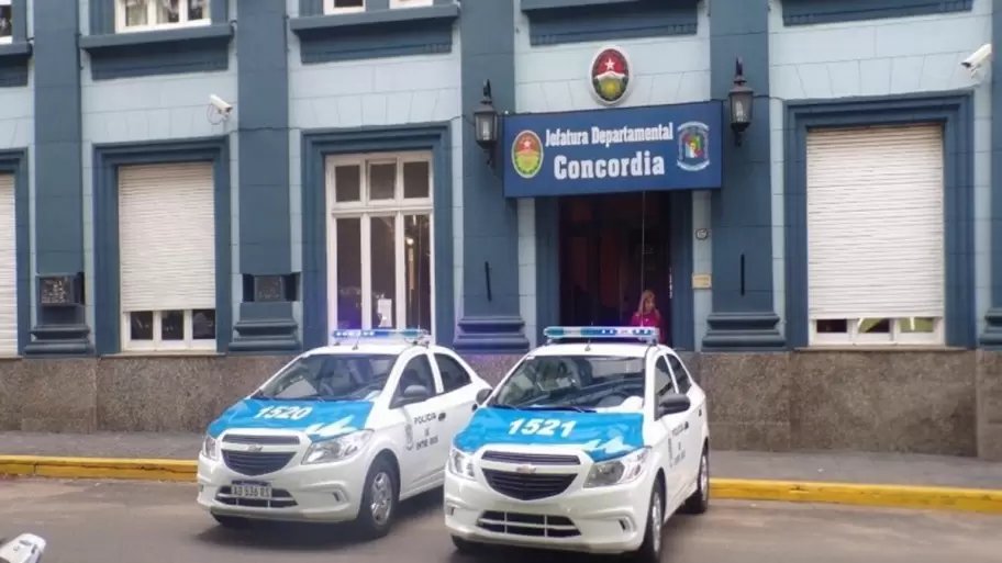 En las últimas horas se realizó un allanamiento en la ciudad de Concordia, donde los efectivos secuestraron tres teléfonos celulares
