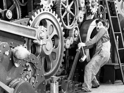 La pel�cula Tiempos Modernos relata c�mo los trabajadores son "esclavos" de sus tareas