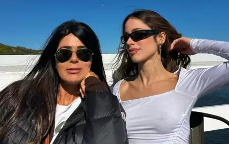 Mariana Muzlera y Tini Stoessel
